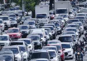 LEI QUE REDUZ TAXA DE LICENCIAMENTO É SANCIONADA EM MG