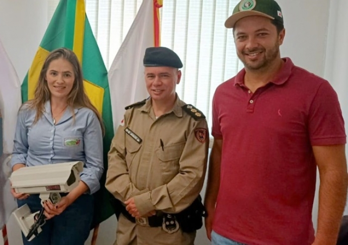 DATERRA DOA CÂMERAS DE SEGURANÇA PARA O CONSELHO RURAL DE PATROCÍNIO, EXPANDINDO O OLHO VIVO RURAL DA PM