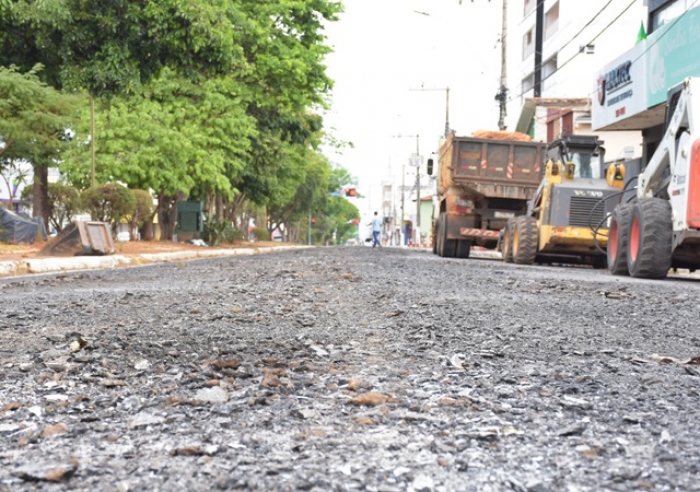 GDM INICIA RECAPEAMENTO NA AV. RUI BARBOSA, CENTRO DA CIDADE