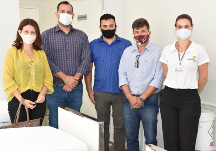 MESA DIRETORA DA CÂMARA VISITA REDE DE SAÚDE DA COVID-19 EM PATROCÍNIO