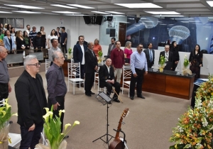 CÂMARA MUNICIPAL HOMENAGEIA OS PAIS PATROCINENSES EM SINGELA E MERECIDA SOLENIDADE