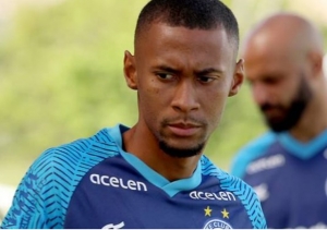 JOGADOR ADEMIR, HOJE NO BAHIA, FAZ EXPRESSIVA DOAÇÃO AO HC PATROCÍNIO