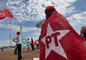 PT DE PATROCÍNIO CONVIDA FILIADOS E SIMPATIZANTES PARA CONFRATERNIZAÇÃO NO DIA DO TRABALHADOR