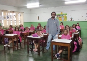 CASA DA MENINA RECEBE DOAÇÃO DE MERCADORIAS APREENDIDAS PELA RECEITA FEDERAL