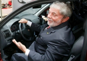 CARRO USADO PELO GABINETE DE SEGURANÇA DE LULA É ROUBADO EM SÃO BERNARDO