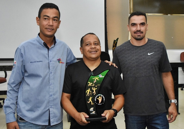 SMEL HOMENAGEOU IMPRENSA E PARCEIROS COM O TROFÉU ‘AMIGOS DO ESPORTE’