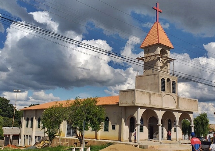 IGREJA NOSSA SENHORA DO ROSÁRIO RECEBE CÚPULA