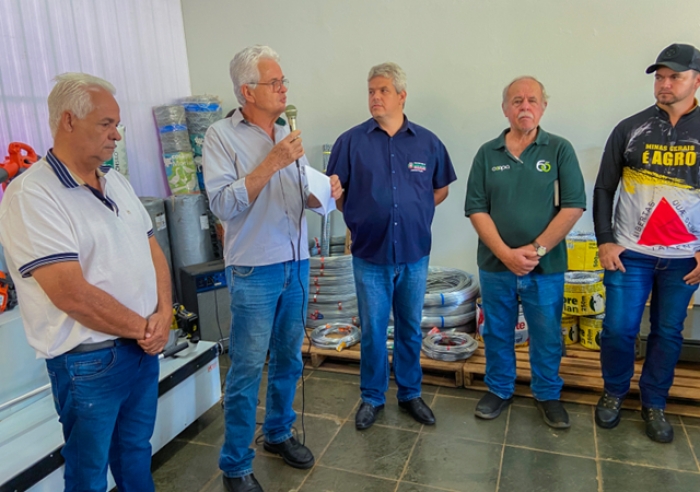 BUSCANDO ESTAR MAIS PRÓXIMA DOS COOPERADOS, COOPA INAUGURA LOJA AGROVETERINÁRIA EM GUIMARÂNIA