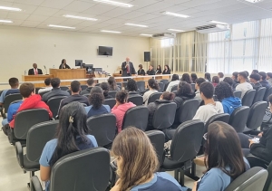 ESCOLA IRMÃ GISLENE REALIZOU PROJETO “JÚRI SIMULADO”