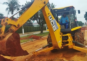 PREFEITURA E DAEPA EXECUTAM OBRAS DE SANEAMENTO NA MARCIANO PIRES