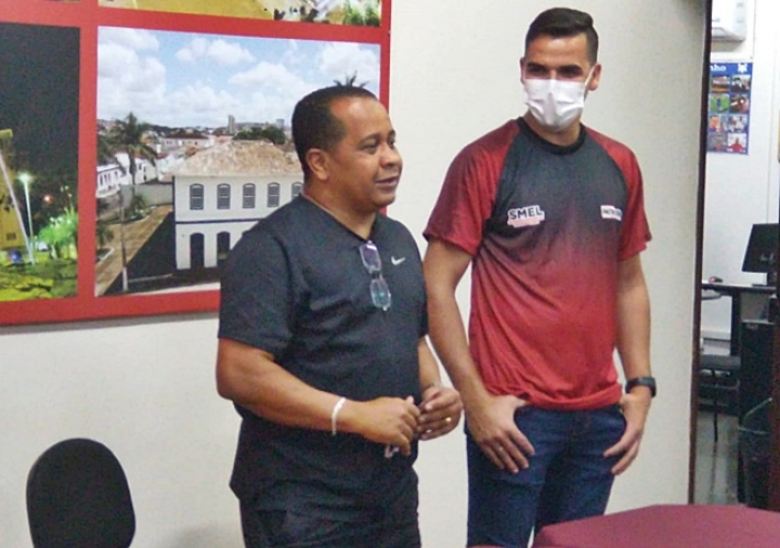 SECRETARIA DE ESPORTES FAZ HOMENAGEM A IMPRENSA LOCAL