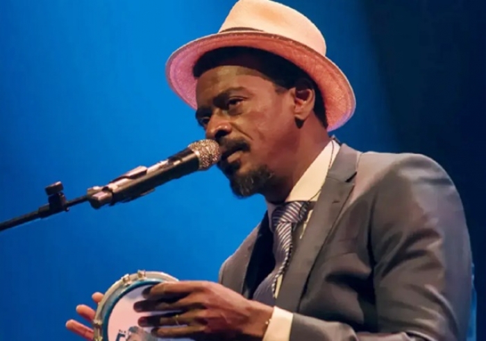 CANTOR E ATOR SEU JORGE ENFRENTA DIFICULDADES PARA BATIZAR FILHO