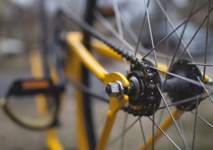 POLÍCIA MILITAR RECUPERA BICICLETA E PRENDE AUTORES POR RECEPTAÇÃO