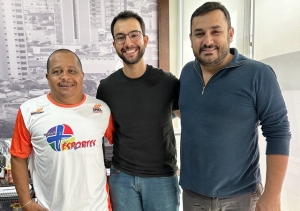 JOVEM EMPRESÁRIO MATHEUS MARRA VISITA PRESIDENTE DA CASA DE LEIS