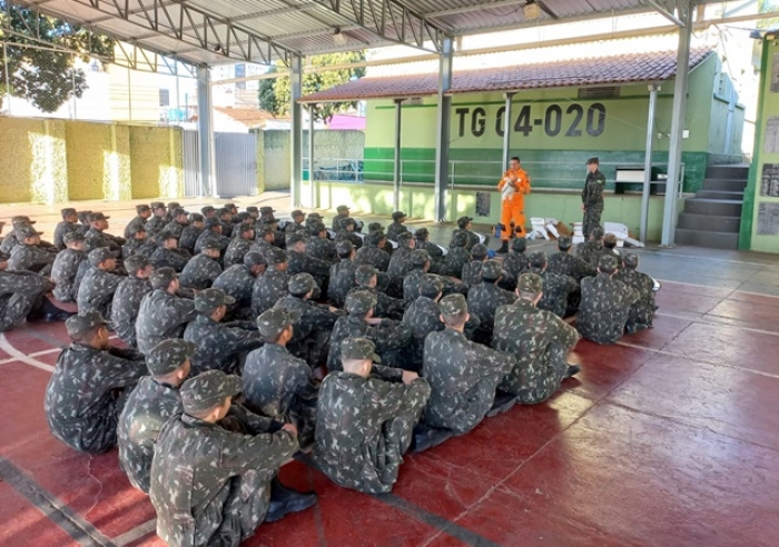 ATIRADORES DO TG 04-020 FAZEM CURSO DE FORMAÇÃO DE BRIGADISTA ORGÂNICO, NÍVEL AVANÇADO