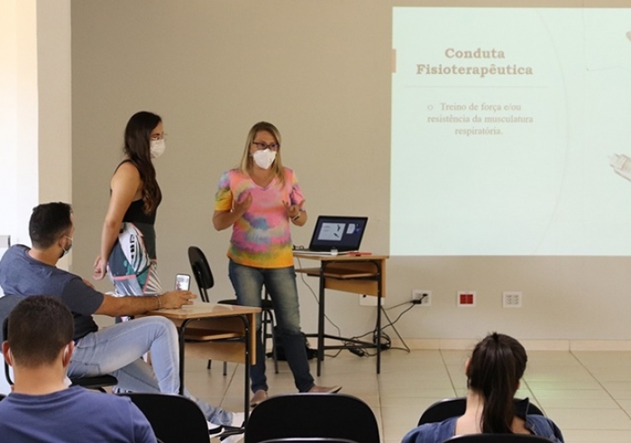 FISIOTERAPIA REALIZA PALESTRA SOBRE REABILITAÇÃO PÓS COVID-19