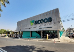 SICOOB CREDICOPA INAUGUROU NOVA AGÊNCIA EM PATROCÍNIO