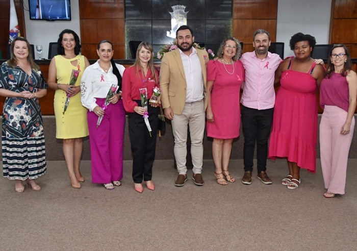 EVENTO &quot;OUTUBRO ROSA&quot; ACONTECEU NA CÂMARA MUNICIPAL